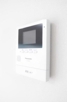 ハイツ新富町 
