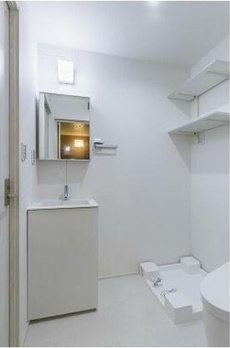 レティーナ銀座EAST 