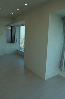 CAPITAL GATE PLACE THE TOWER 