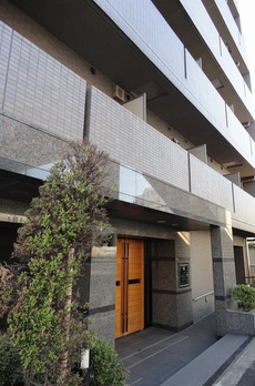 ルーブル学芸大学参番館 
