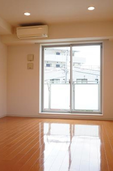 Ｂｒｉｌｌｉａ　ｉｓｔ　三軒茶屋　ブラッサムテラス 