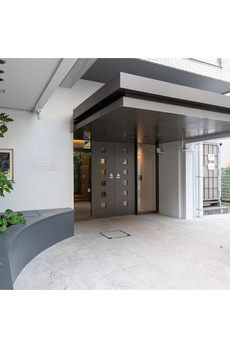 ＯＮＥ ＲＯＯＦ ＦＬＡＴ ＴＯＧＯＳＨＩ 