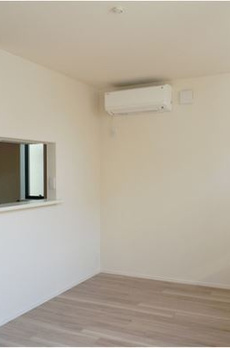 LUCASA H 