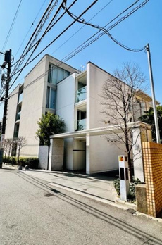 Ｂｒｉｌｌｉａ　ｉｓｔ　西麻布霞町 