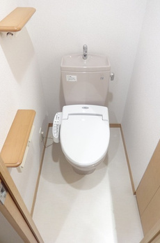 ルーブル学芸大学参番館 