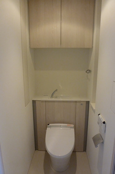 プレジリア新富町 