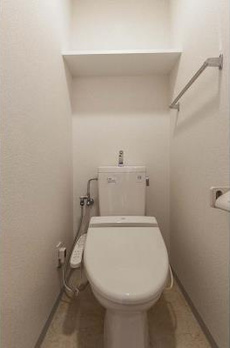 バンブー岩本町 