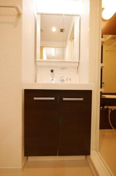 コンフォート三軒茶屋 