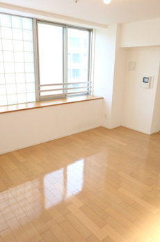 プライムアーバン四谷外苑東 