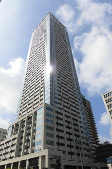 ＣＡＰＩＴＡＬ　ＧＡＴＥ　ＰＬＡＣＥ　ＴＨＥ　ＴＯＷＥＲ 