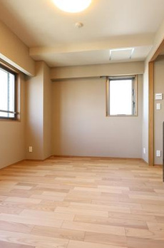 ＬｉｖｅＦｌａｔ茅場町 