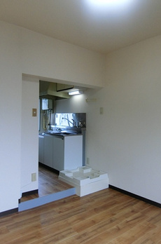 岸町ハイツ 