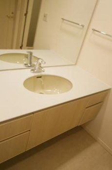 リバーポイントタワー 