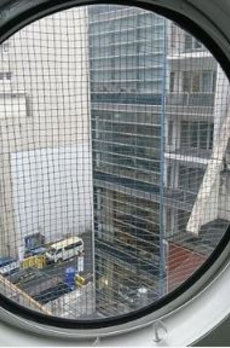 中銀カプセルタワービル 