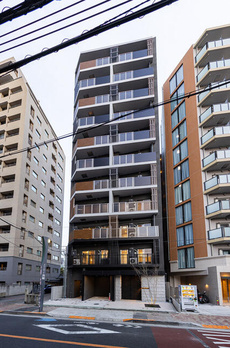 Ｌａ　Ｐｅｒｌａ　Ｔａｋａｎａｗａ 