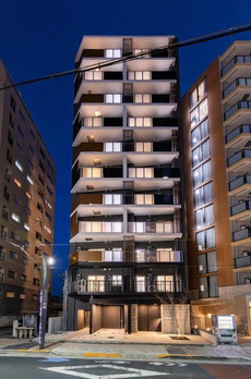 Ｌａ　Ｐｅｒｌａ　Ｔａｋａｎａｗａ 