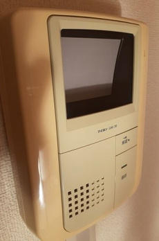 コリーヌ　Ｈ 