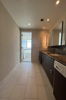 ＴＨＥ　ＴＯＫＹＯ　ＴＯＷＥＲＳ　ＳＥＡ　ＴＯＷＥＲ 