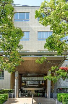 Ｏｍｏｔｅｓａｎｄｏ　Ｃｏｕｒｔ 