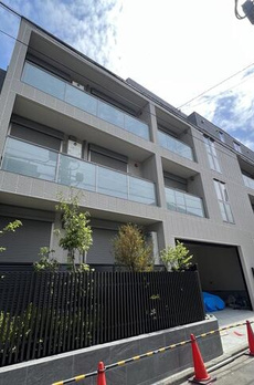 Ｄｕｅ　Ｗｅｓｔ　Ａｚａｂｕ　Ｈｏｕｓｅ 