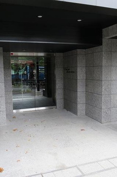 ＭＡＬＵＬＡＮＩ　南青山 