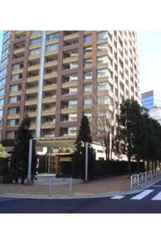 青山パークタワー 