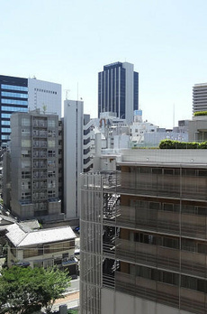 青山パークタワー 