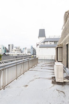 フラット緑ケ岡 