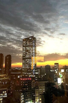 ＴＨＥ　ＲＯＰＰＯＮＧＩ　ＴＯＫＹＯ　ＣＬＵＢ　ＲＥＳＩＤＥＮＣＥ 