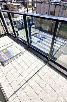 イーストテラス 
