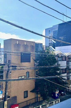 イーストテラス 