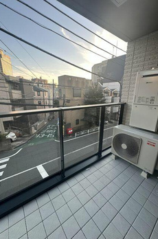 イーストテラス 