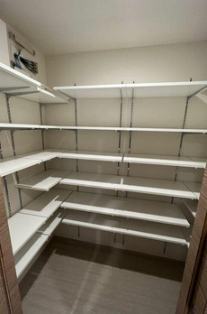 ローレルタワールネ浜松町 