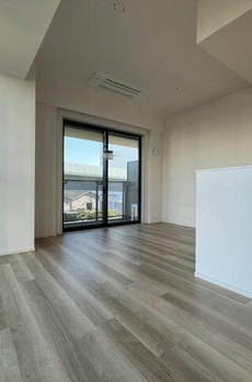 ローレルタワールネ浜松町 
