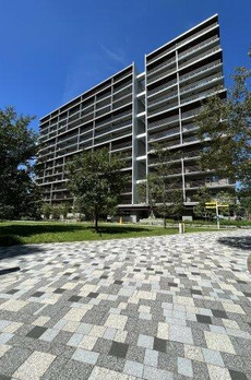 ＨＡＲＵＭＩ　ＦＬＡＧ　ＳＵＮ　ＶＩＬＬＡＧＥ　Ｂ棟 