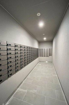 ＨＡＲＵＭＩ　ＦＬＡＧ　ＳＵＮ　ＶＩＬＬＡＧＥ　Ｂ棟 