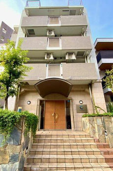 カスタリア原宿 