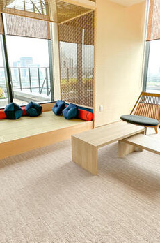 ＨＡＲＵＭＩ　ＦＬＡＧ　ＰＡＲＫ　ＶＩＬＬＡＧＥ　Ｃ棟ハイルーフ駐車有 