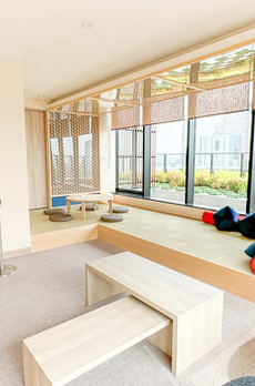 ＨＡＲＵＭＩ　ＦＬＡＧ　ＰＡＲＫ　ＶＩＬＬＡＧＥ　Ｃ棟ハイルーフ駐車有 