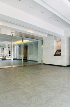 アパートメンツ東山 