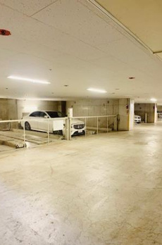 アパートメンツ東山 