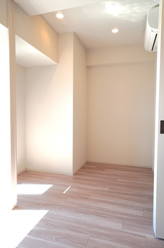 Ｂｒｉｌｌｉａ　ｉｓｔ　上野稲荷町 