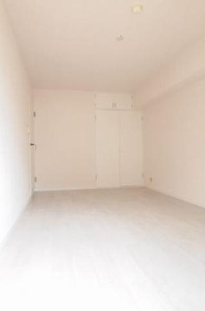 リバティ東中野 