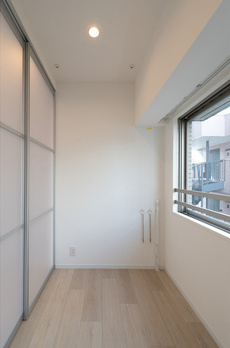 ＯＮＥ ＲＯＯＦ ＦＬＡＴ ＴＯＧＯＳＨＩ 