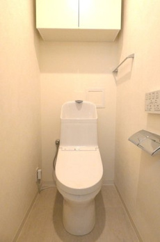 ＯＮＥ ＲＯＯＦ ＦＬＡＴ ＴＯＧＯＳＨＩ 