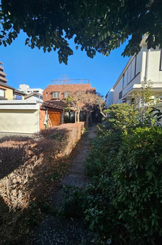 千駄木１丁目戸建て 