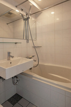 apollo apartment 