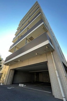 ＷＨＡＲＦ森下 