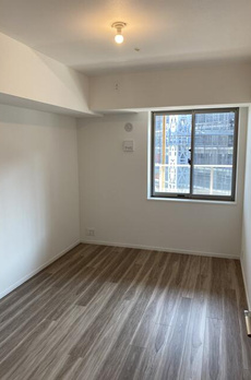 ＨＡＲＵＭＩ　ＦＬＡＧ　ＳＵＮ　ＶＩＬＬＡＧＥ　Ｄ棟 