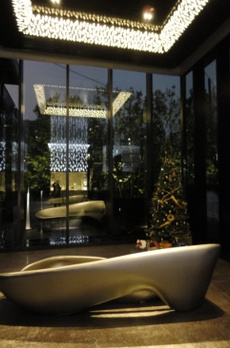 ＲＯＰＰＯＮＧＩ　ＴＯＫＹＯ　ＣＬＵＢ　ＲＥＳＩＤＥＮＣＥ 